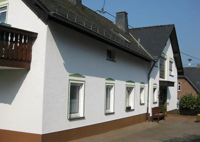 Kyll Valley Forest Apartment *